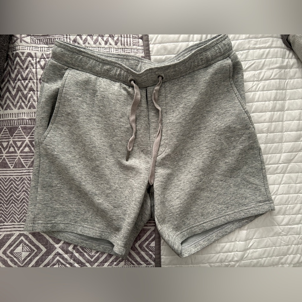 American eagle medium casual shorts